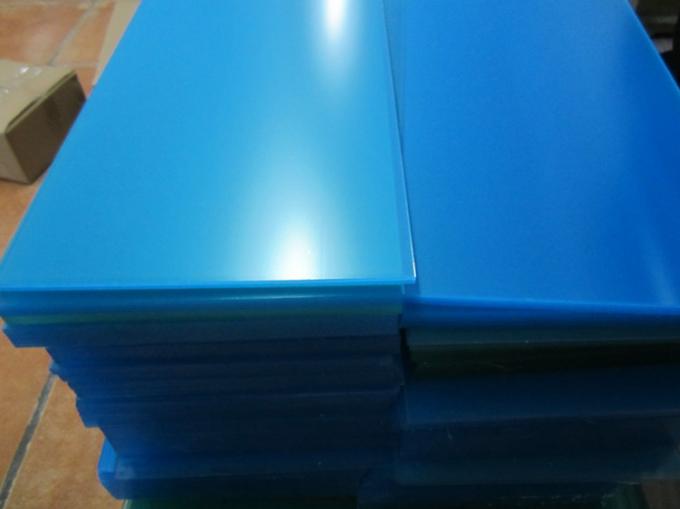 Feuille acrylique PMMA de perspex 9mm bleu décoratif des cellules, vide formant le processus